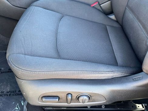 Used 2020 Chevrolet Malibu LT FWD image 29