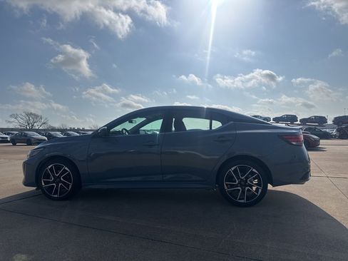 Certified 2025 Nissan Sentra SR image 13