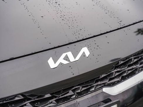 Certified 2022 Kia Forte LXS image 12