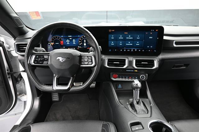 Used 2025 Ford Mustang GT Premium RWD image 12