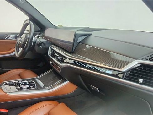 Used 2024 BMW X5 M60i image 21