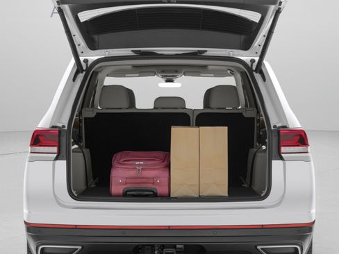 Used 2024 Volkswagen Atlas SE w/ Panoramic Sunroof Package AWD/4WD image 32