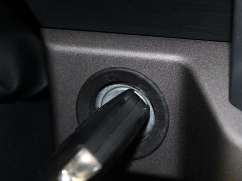 Used 2025 Ford F150 XLT w/ Equipment Group 301A Standard AWD/4WD image 39