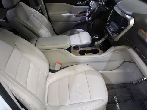 Used 2017 GMC Acadia Denali AWD/4WD image 38