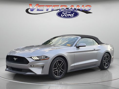 Certified 2020 Ford Mustang Premium RWD image 1