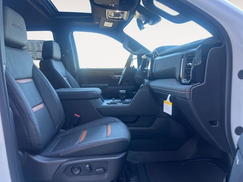 New 2026 GMC Sierra 1500 AT4 w/ AT4 Premium Package AWD/4WD image 15