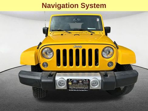 Used 2015 Jeep Wrangler Unlimited Sahara w/ Connectivity Group AWD/4WD image 4