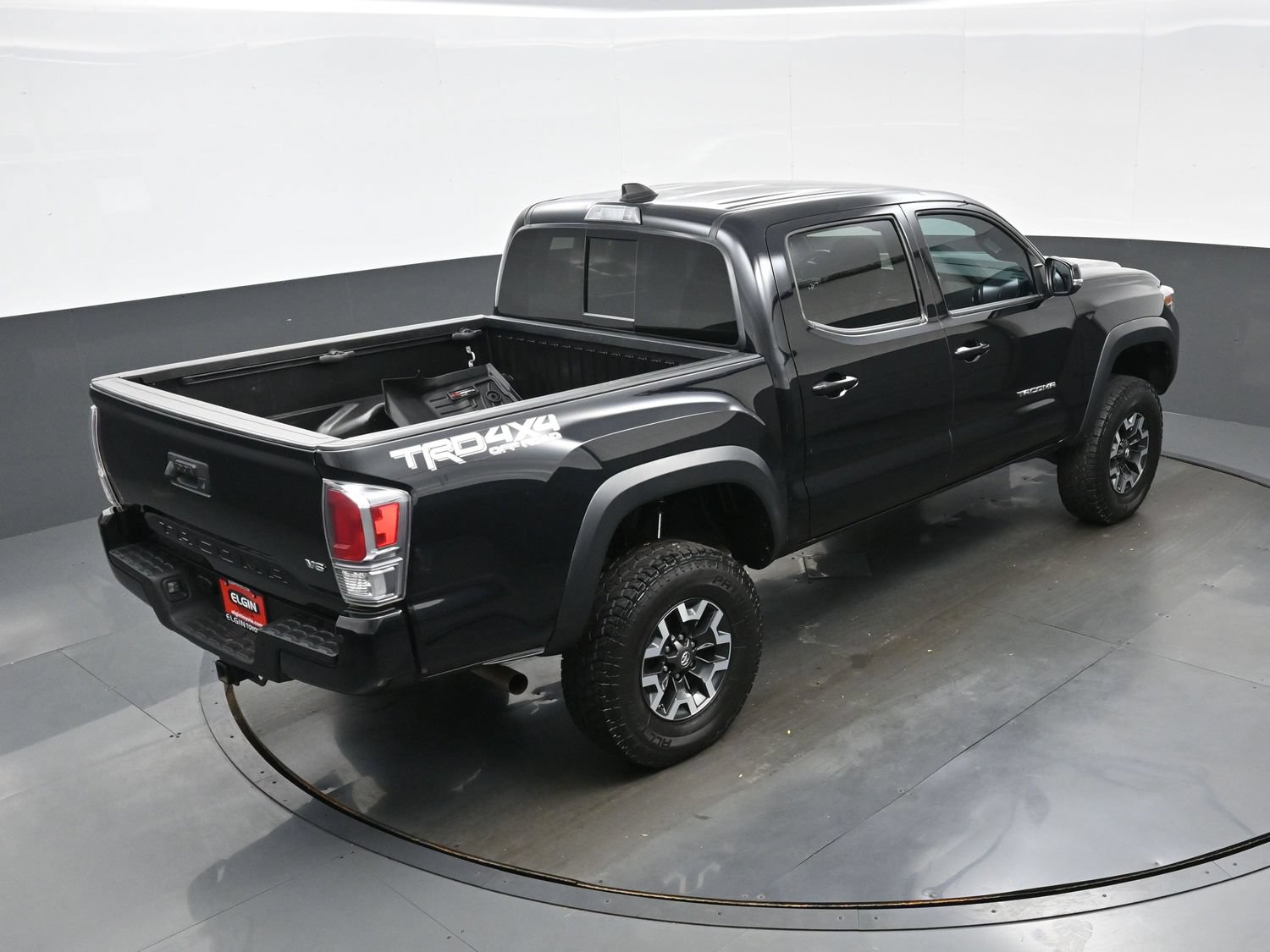 Used 2020 Toyota Tacoma TRD Off-Road w/ Technology Package AWD/4WD image 41