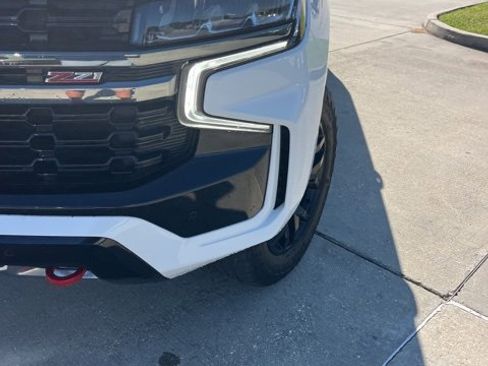 Used 2022 Chevrolet Suburban Z71 w/ Z71 Off-Road Package image 12