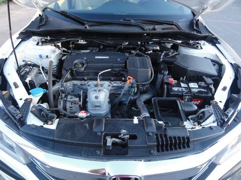 Used 2017 Honda Accord EX-L image 16