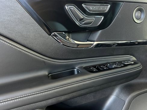 New 2025 Lincoln Corsair Reserve w/ Equipment Group 202A image 10