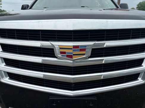 Used 2019 Cadillac Escalade ESV 2WD image 5
