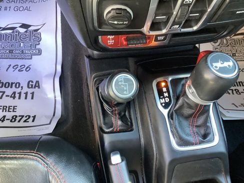 Used 2019 Jeep Wrangler Unlimited Rubicon w/ Safety Group image 20