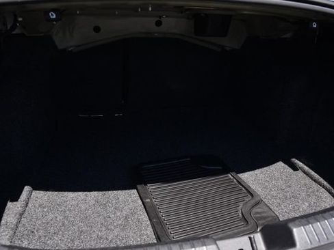 Certified 2025 Volkswagen Jetta SE w/ Black Wheel Package FWD image 23