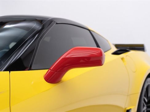 Used 2018 Chevrolet Corvette Z06 RWD image 34