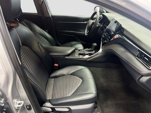 Used 2023 Toyota Camry SE image 27
