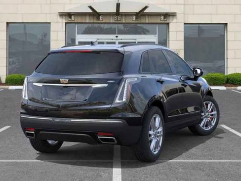New 2026 Cadillac XT5 Sportv w/ LPO, Floor Liner Package AWD/4WD image 5