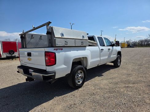 Used 2019 Chevrolet Silverado 2500 W/T w/ WT Convenience Package AWD/4WD image 4
