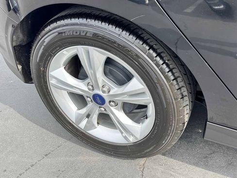 Used 2013 Ford Focus SE FWD image 21
