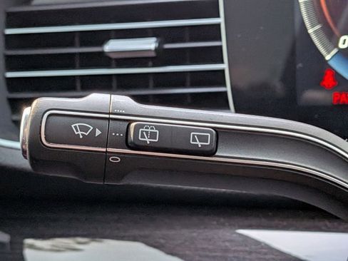 Used 2021 Mercedes-Benz GLE 450 4MATIC image 10