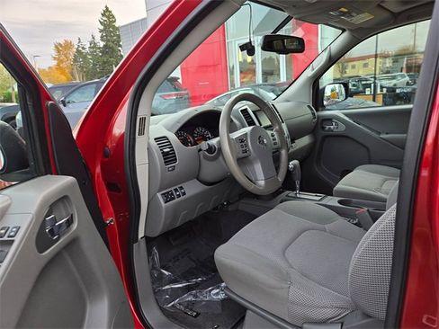 Used 2019 Nissan Frontier SV w/ Value Truck Package image 21