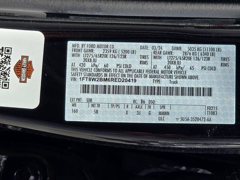 Used 2024 Ford F250 Lariat w/ Lariat Ultimate Package AWD/4WD image 28