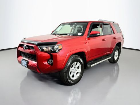 Used 2016 Toyota 4Runner 4WD image 3
