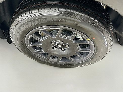 New 2025 Ford Bronco Sport Big Bend w/ Convenience Package image 18