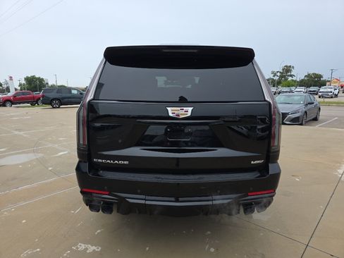 Used 2025 Cadillac Escalade V w/ LPO, Floor Liner Package AWD/4WD image 20