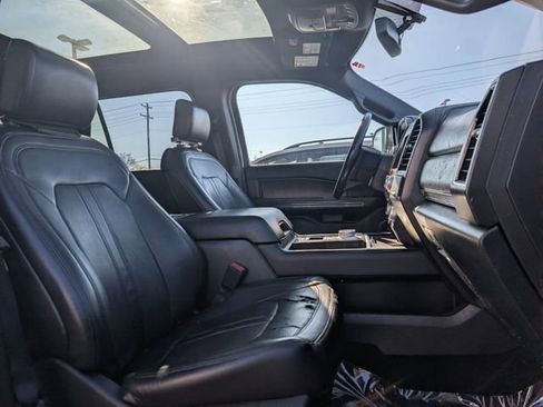 Used 2019 Ford Expedition Max Limited image 24