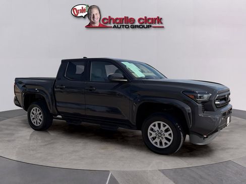 Used 2025 Toyota Tacoma SR5 RWD image 8