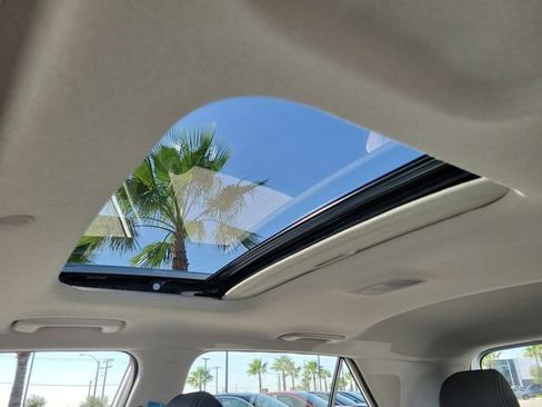 New 2026 Hyundai Venue SEL image 17