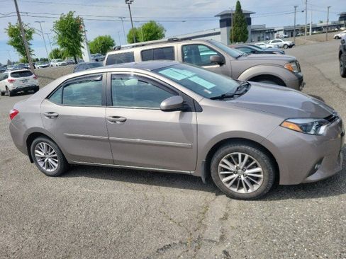 Used 2015 Toyota Corolla LE Premium FWD image 12