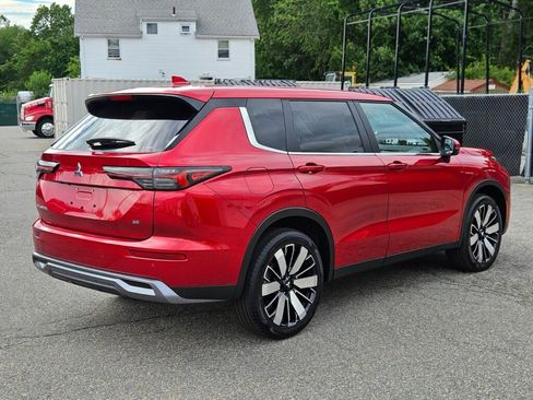New 2025 Mitsubishi Outlander SE image 5