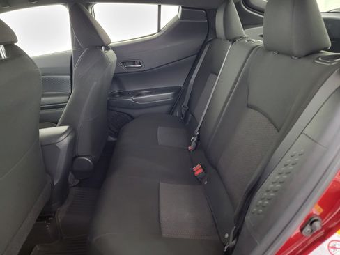 Used 2019 Toyota C-HR LE FWD image 13