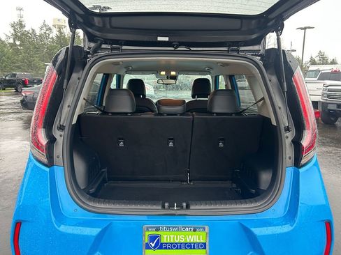 Used 2023 Kia Soul GT-Line image 24