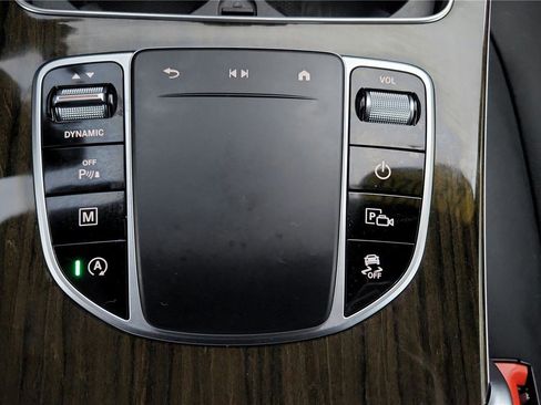 Used 2020 Mercedes-Benz GLC 300 4MATIC image 33