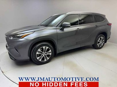 Used 2021 Toyota Highlander XLE