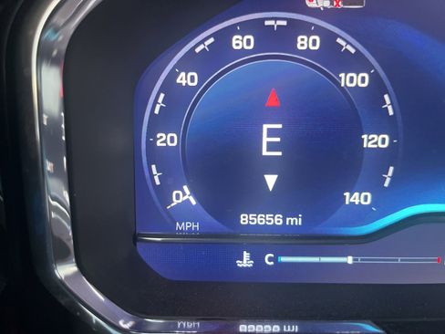 Used 2024 Chevrolet Silverado 1500 LT image 13