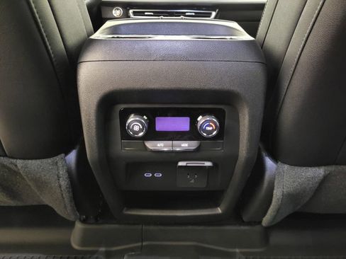 New 2026 Chevrolet Traverse LT w/ Driver Confidence Package image 12