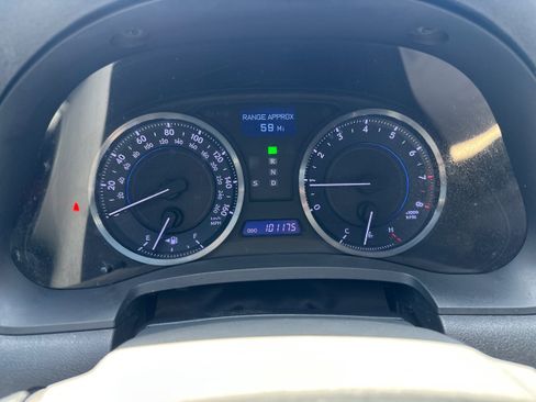 Used 2013 Lexus IS 250 w/ F-Sport Pkg w/Summer Tires RWD image 17