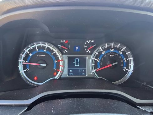 Used 2018 Toyota 4Runner SR5 Premium AWD/4WD image 20