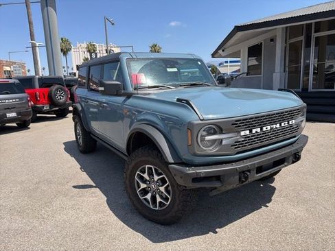 Used 2023 Ford Bronco Badlands AWD/4WD image 1