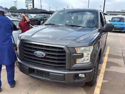 Used 2016 Ford F150 XLT w/ Equipment Group 302A Luxury RWD image 2