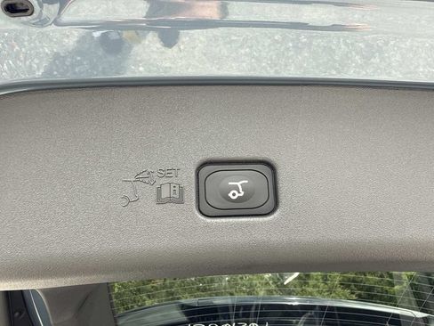 New 2026 Lincoln Nautilus Reserve AWD/4WD image 12