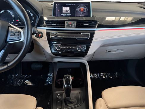 Used 2022 BMW X2 sDrive28i w/ Convenience Package FWD image 11