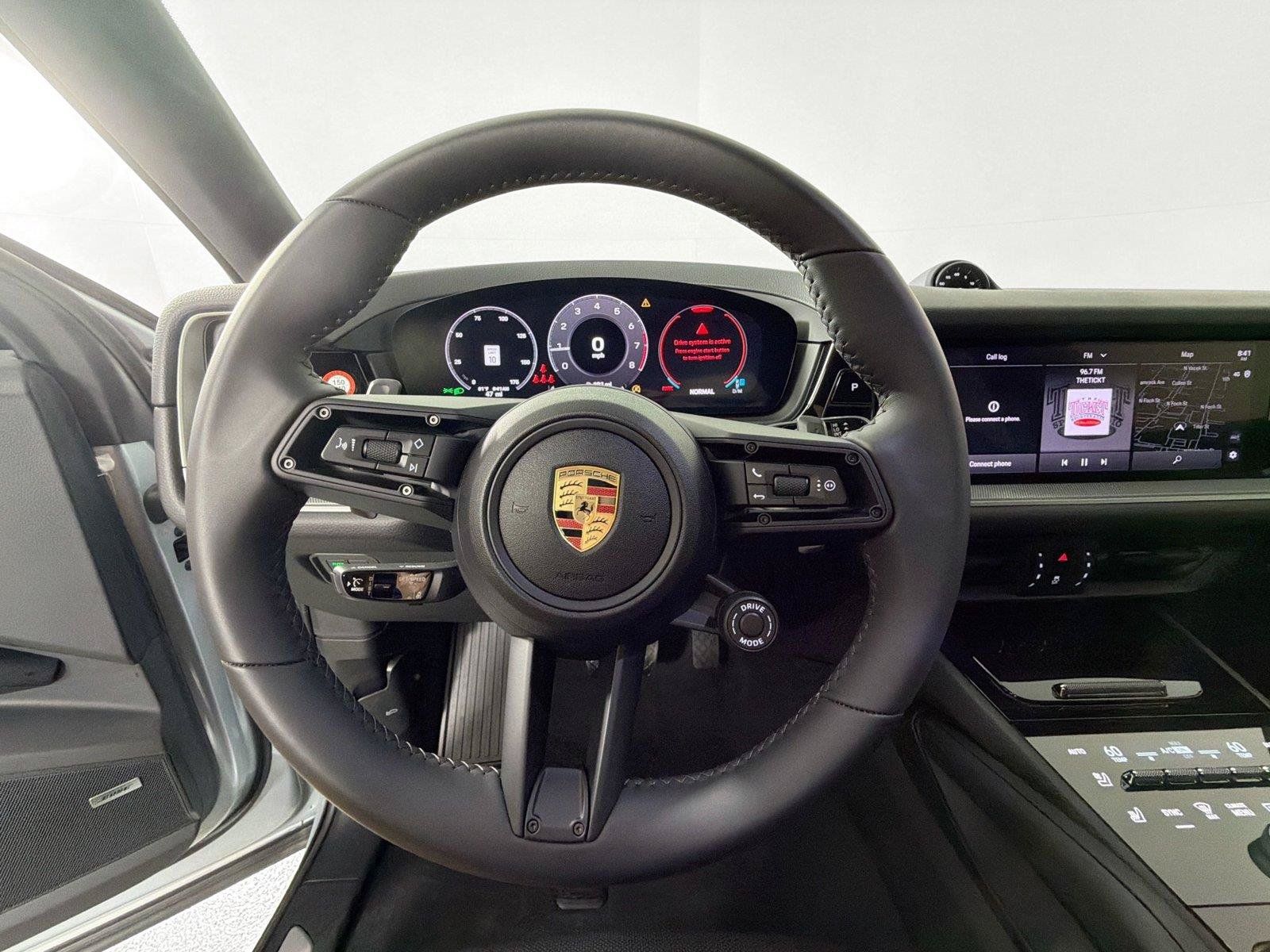 Certified 2025 Porsche Cayenne Coupe AWD/4WD image 20