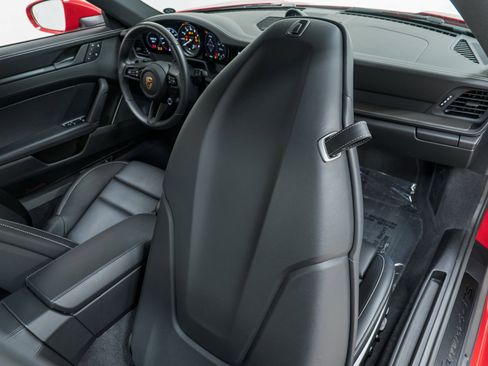 Certified 2024 Porsche 911 Carrera 4 GTS image 29