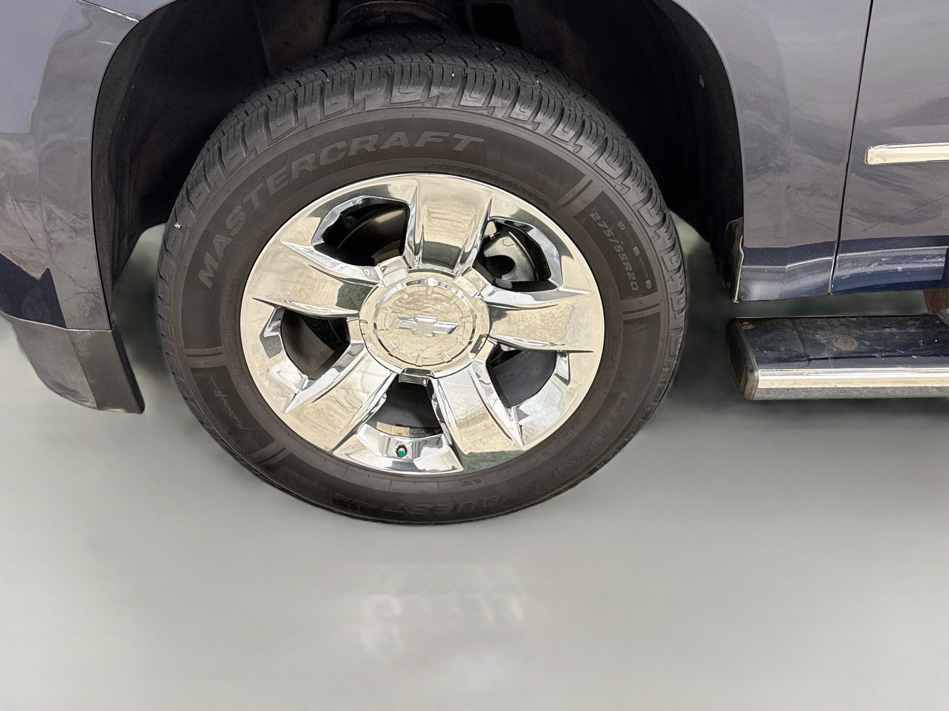 Used 2017 Chevrolet Tahoe LT w/ LT Signature Package RWD image 31