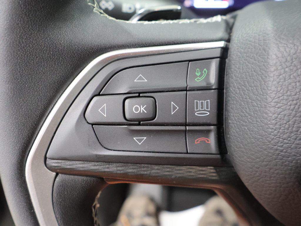 Used 2023 Jeep Grand Cherokee Altitude AWD/4WD image 30